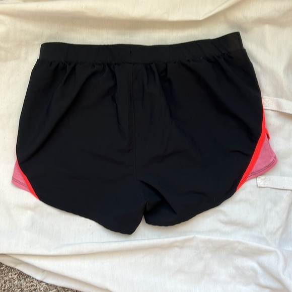 Under Armour size L athletic shorts undergarment attached elastic waistband neon - Picture 8 of 8